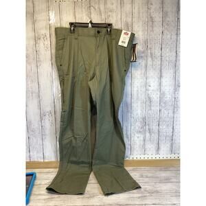NWT Wrangler Outdoor Men’s Straight Fit Utility Pants – Sage Green (38 x 32)